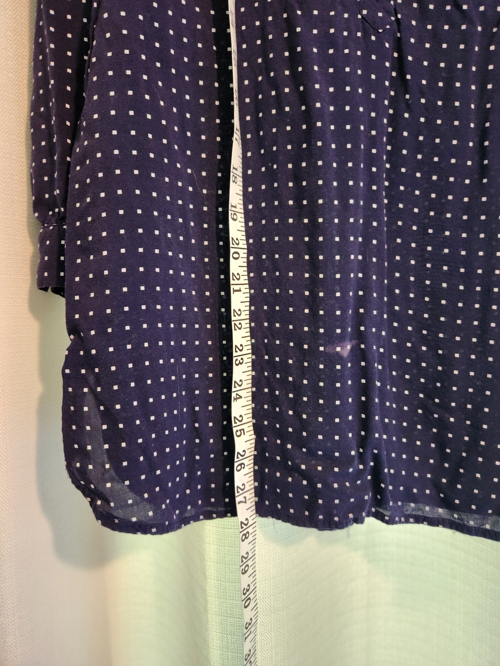 Market & Spruce Square Dot Henley Blouse, Size L - Picture 7 of 9